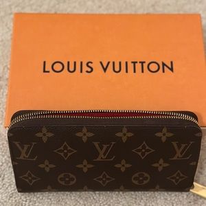 Louis Vuitton Zippy Wallet Monogram